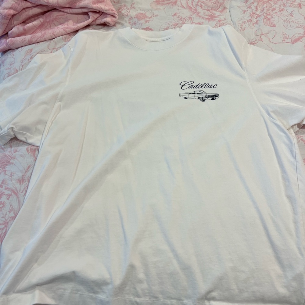 Abercrombie & Fitch White Graphic Tee